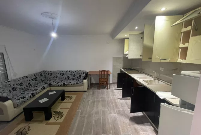 Shtepi me qera 1+1 ne Tirane - 250 Euro