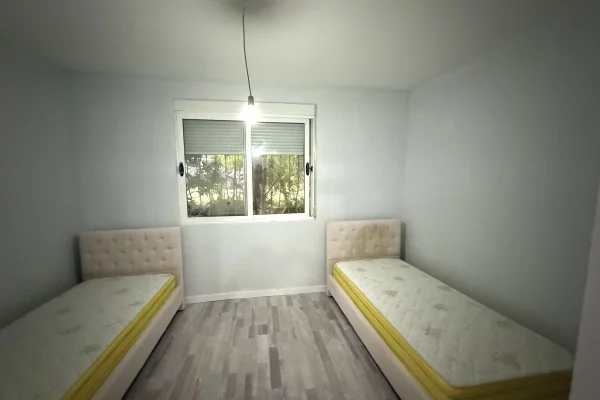 Shtepi me qera 2+1 ne Tirane - 400 Euro