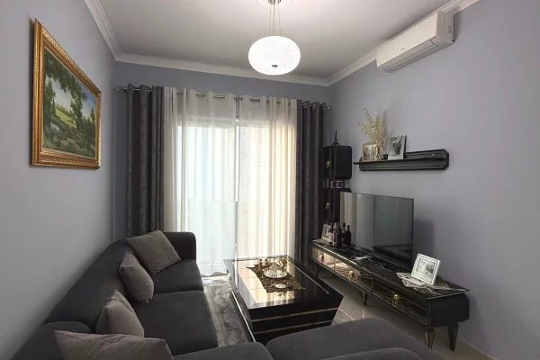 Shtepi me qera 2+1 ne Tirane - 550 Euro