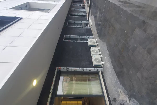 Shtepi me qera Apartament ne Tirane, 2+1, Mobilimi E mobiluar, Pagesa 1,300  Euro.