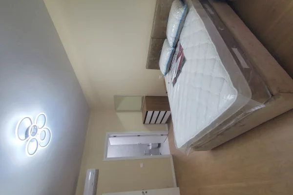 Shtepi me qera Apartament ne Tirane, 2+1, Mobilimi E mobiluar, Pagesa 1,300  Euro.