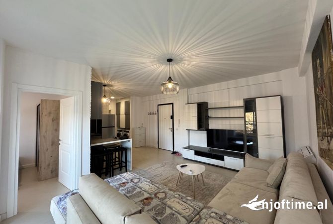Shtepi ne shitje 2+1 ne Tirane - 240,000 Euro