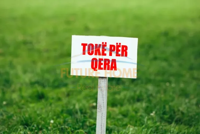 Truall ose Toke  ne Tirane - 12,360 Euro
