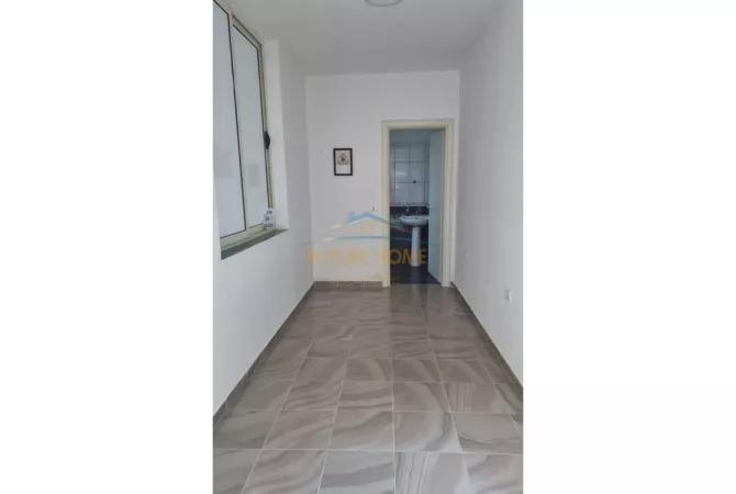 Ambient biznesi ne shitje 3+1 ne Tirane - 32,000 Euro