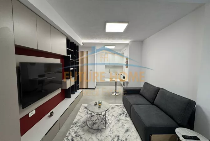 Shtepi ne shitje Apartament ne Tirane, 3+1, Mobilimi E mobiluar, Pagesa 360,000  Euro.
