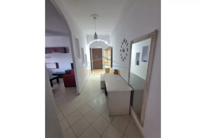 Shtepi me qera 2+1 ne Tirane - 420 Euro