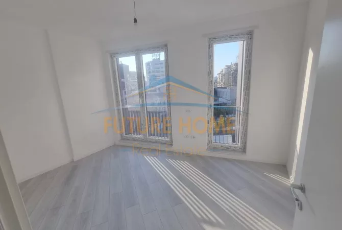 Shtepi me qera 2+1 ne Tirane - 1,300 Euro
