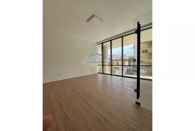 Ambient biznesi me qera 1+1 ne Tirane - 1,000 Euro