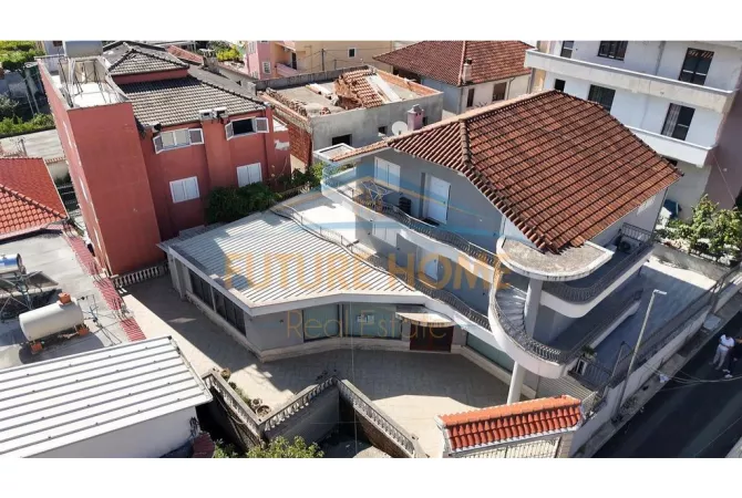 Shtepi ne shitje 4+1 ne Tirane - 450,000 Euro