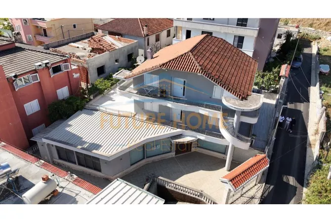 Casa in vendita 4+1 a Tirana - 450,000 Euro