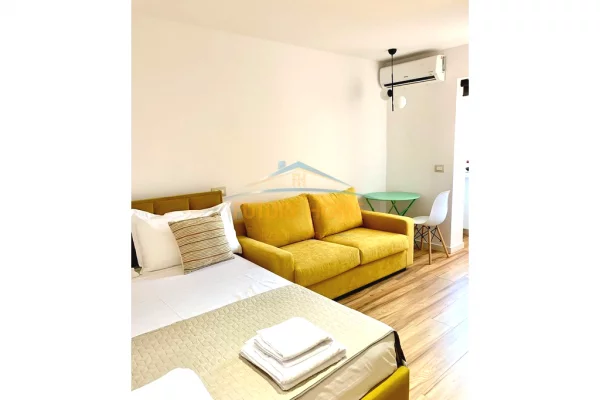 Shtepi ne shitje Apartament ne Tirane, 2+1, Mobilimi E mobiluar, Pagesa 148,000  Euro.