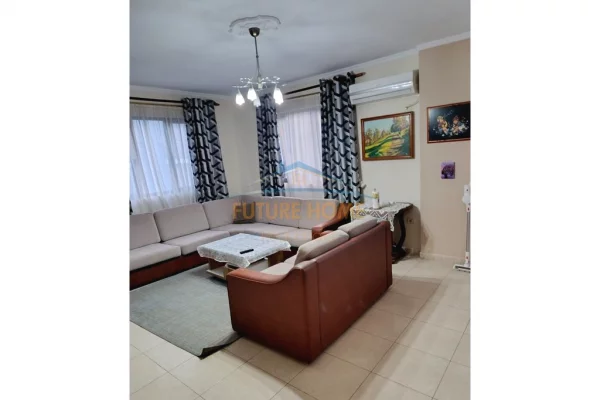 Shtepi ne shitje Apartament ne Tirane, 2+1, Mobilimi E mobiluar, Pagesa 211,500  Euro.
