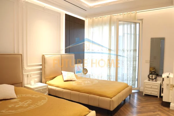 Shtepi ne shitje Apartament ne Tirane, 4+1, Mobilimi E mobiluar, Pagesa 650,000  Euro.