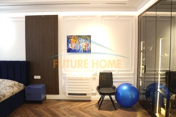 Shtepi ne shitje Apartament ne Tirane, 4+1, Mobilimi E mobiluar, Pagesa 650,000  Euro.