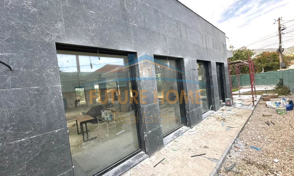 Qera, Godine biznesi + Toke, Berzhite