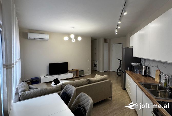 Shtepi me qera 1+1 ne Tirane - 650 Euro