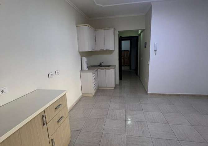 Okazion - Jepet Zyre me Qira 