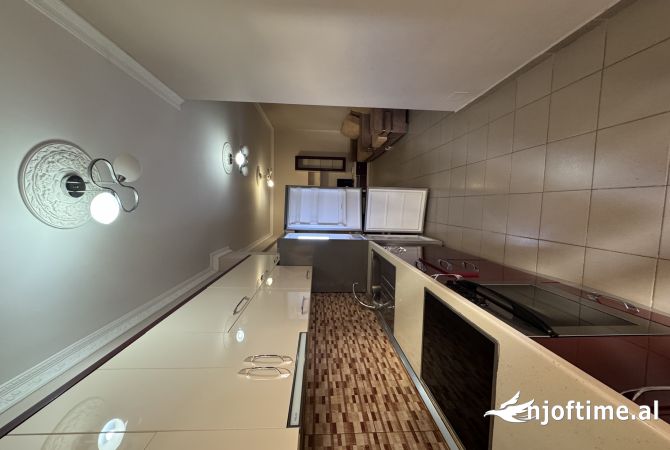 Shtepi me qera 2+1 ne Tirane - 400 Euro