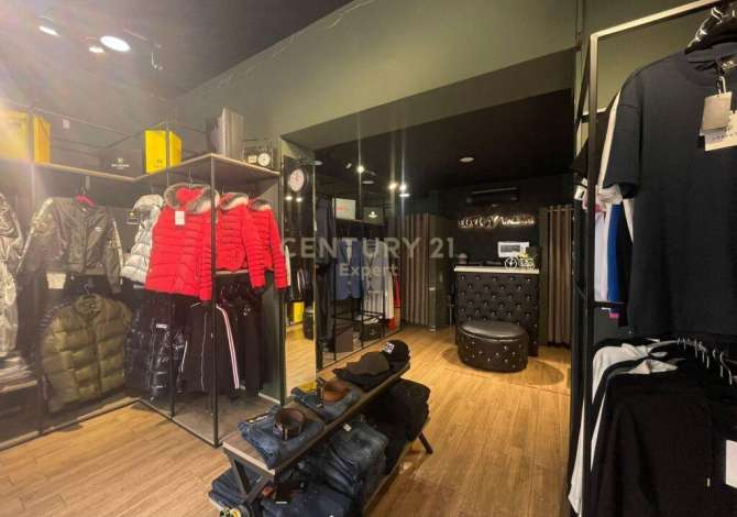 Shesim 3 njesi komerciale buze Unazes se qytetit , ne Rr. Bardhyl.