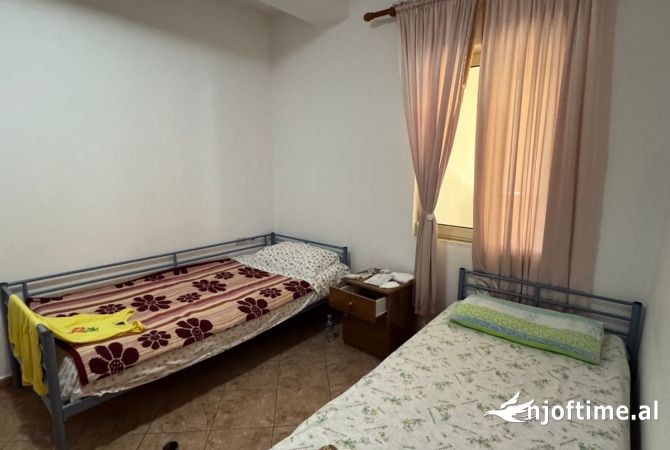 Shtepi me qera 1+1 ne Tirane - 400 Euro