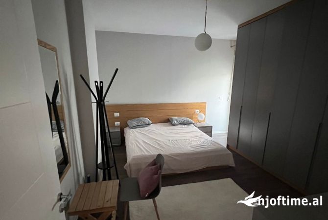 Shtepi me qera 2+1 ne Tirane - 700 Euro