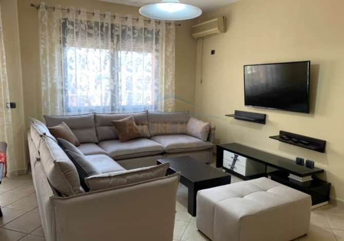 Shtepi me qera 2+1 ne Tirane - 1,000 Euro