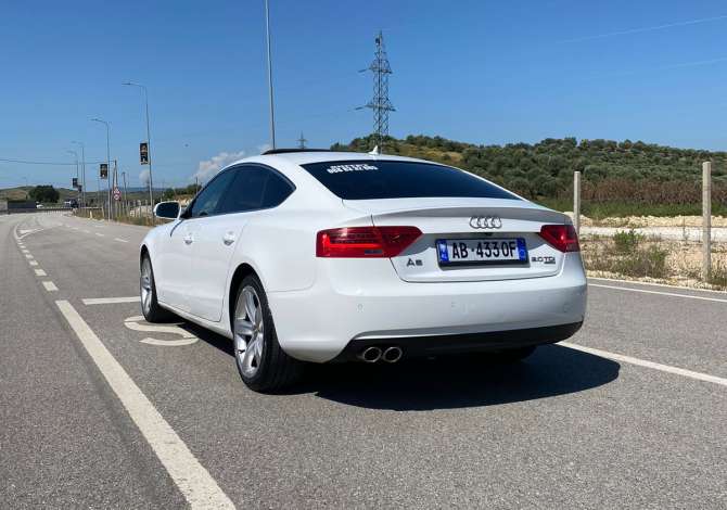 Makina ne shitje ne Vlore - 13,200 Euro