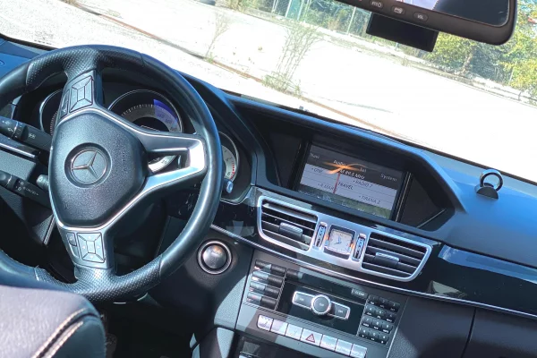Makina ne shitje ne Vlore, Mercedes-Benz, 2014 Diesel,Kambio Automatik Pagesa 10,000  Euro.
