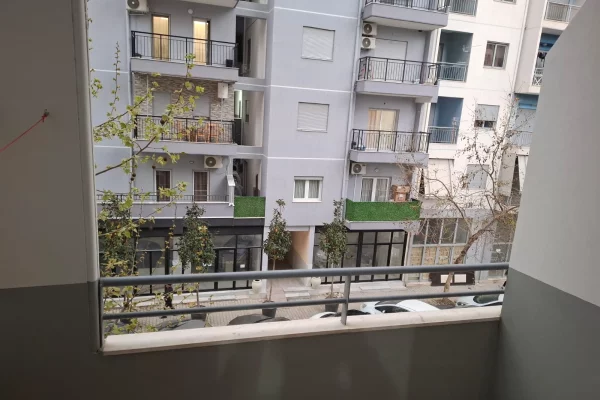 Shtepi me qera Garsoniere ne Vlore - 20,000 Leke