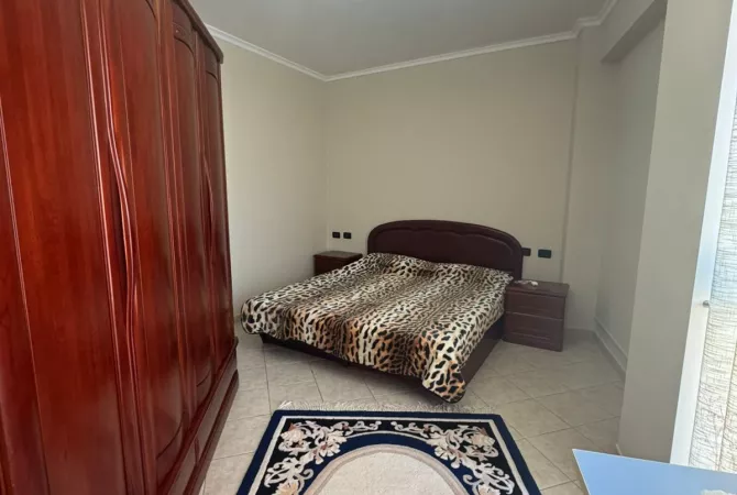 Shtepi me qera Apartament ne Tirane, 2+1, Mobilimi E mobiluar, Pagesa 700  Euro.