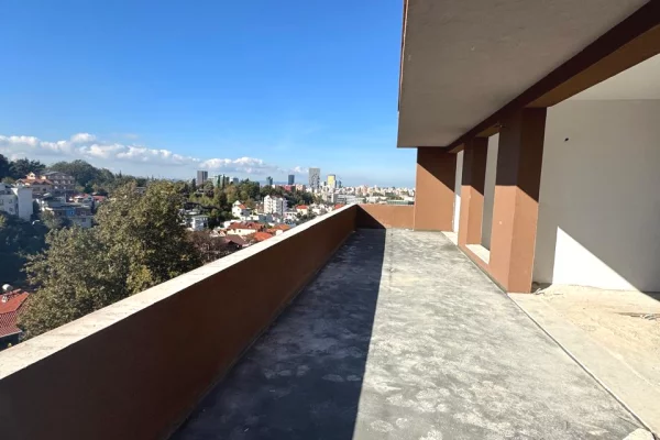Shitet Apartament 2+1+2 PALLATI I BRIGADAVE 144 M2