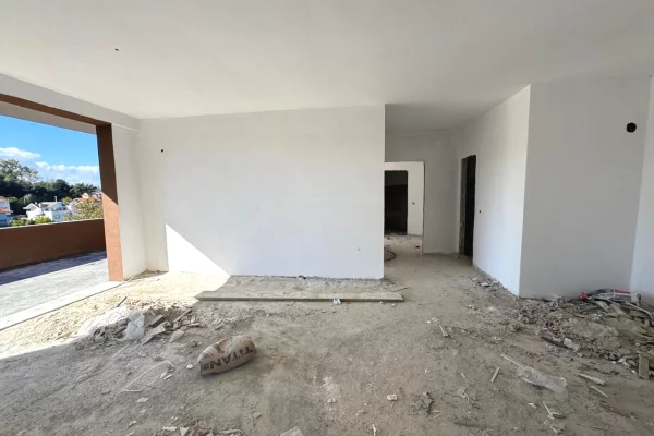 Apartment for sale in Tirana 2+1, Emty