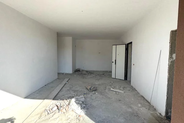 Apartment for sale in Tirana 2+1, Emty