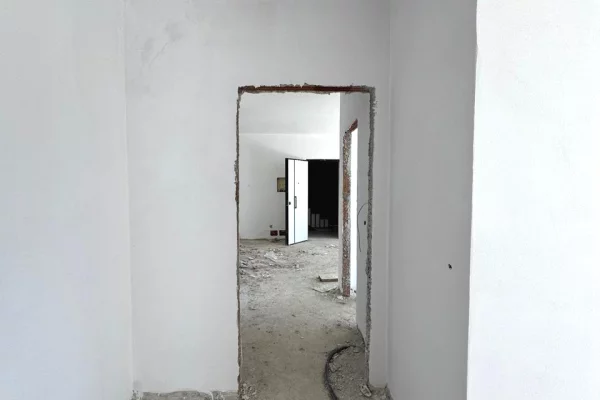 Apartment for sale in Tirana 2+1, Emty