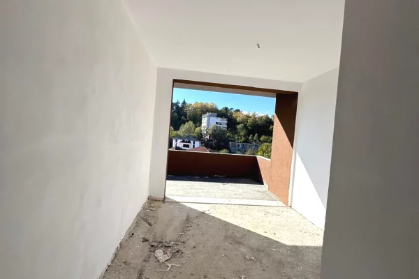 Apartment for sale in Tirana 2+1, Emty