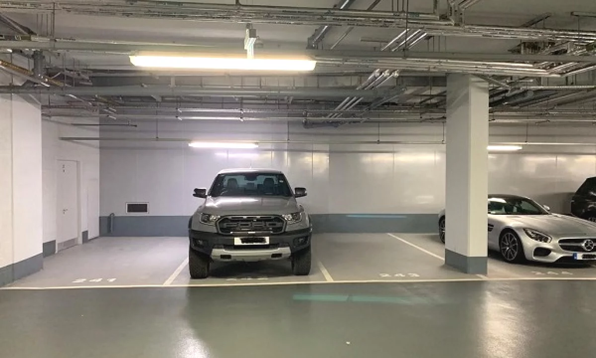 GARAZH I I HAPUR  MYSLYM SHYRI 110 EURO