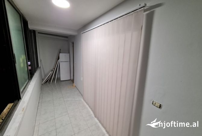 Jepet me Qera Ambjent Biznesi tek Ish Blloku prane Lsi