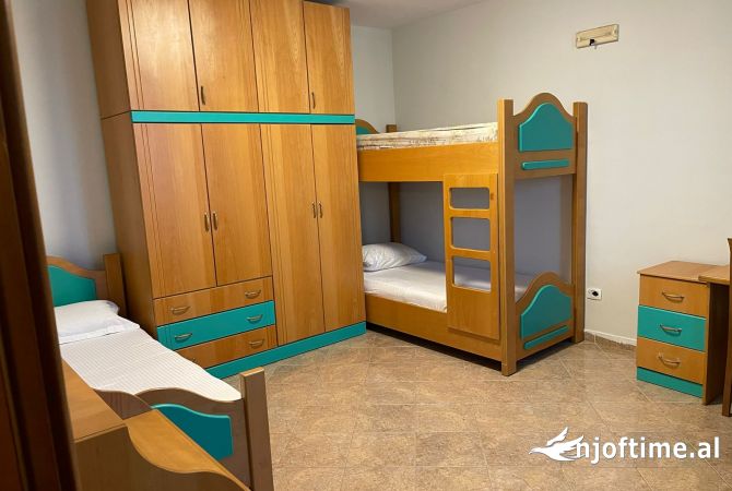 Shtepi me qera Apartament ne Tirane, 2+1, Mobilimi E mobiluar, Pagesa 600  Euro.