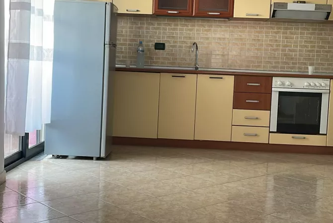 Shtepi me qera 1+1 ne Tirane - 450 Euro