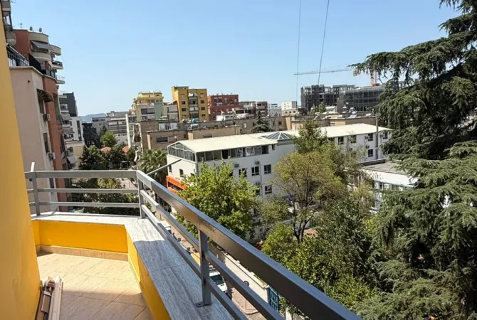 Shtepi ne shitje 2+1 ne Tirane - 250,000 Euro