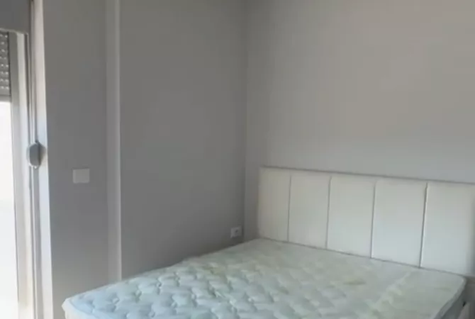 Shtepi me qera Garsoniere ne Tirane - 330 Euro