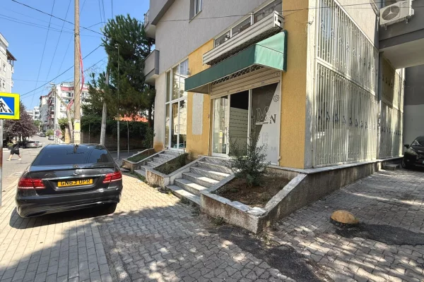 Ambient biznesi ne shitje 1+1 ne Tirane - 105,000 Euro