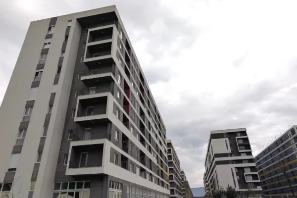 Ambient biznesi ne shitje 1+1 ne Tirane - 900,000 Euro