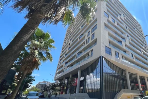 Business Property for Rent 3+1 in Tirana - 800 Euro