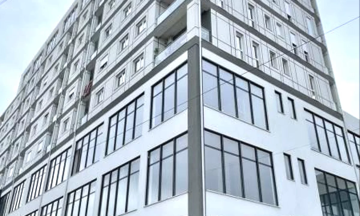 Shtepi ne shitje Apartament ne Tirane, 2+1, Mobilimi Bosh, pa mobiluar, Pagesa 99,000  Euro.