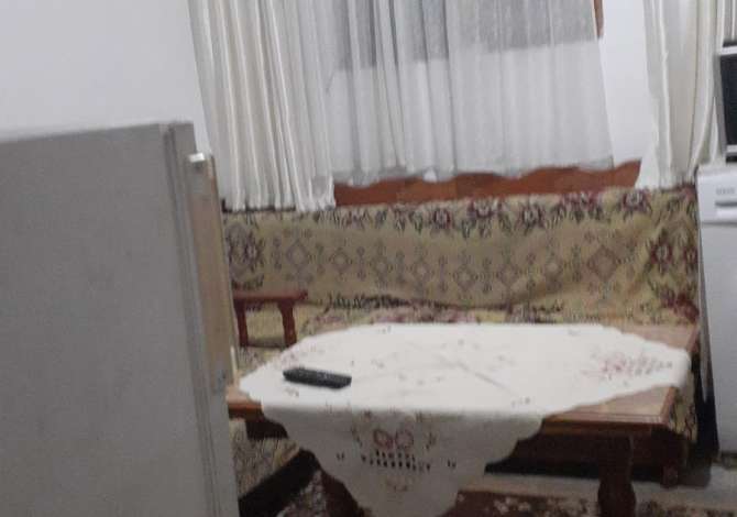 Shtepi me qera 1+1 ne Tirane - 25,000 Leke