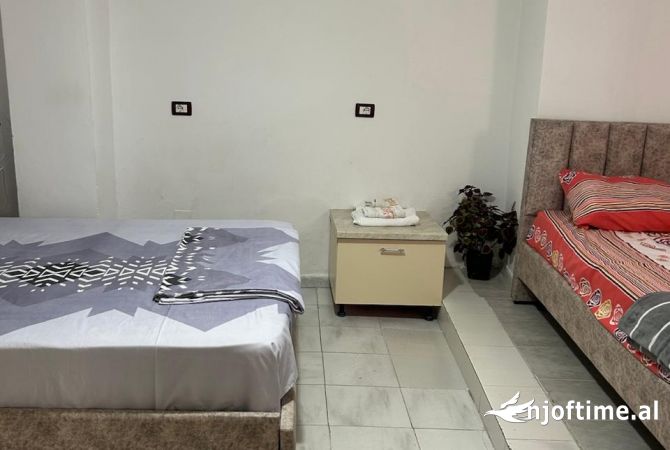 Shtepi me qera 1+1 ne Tirane - 45,000 Leke