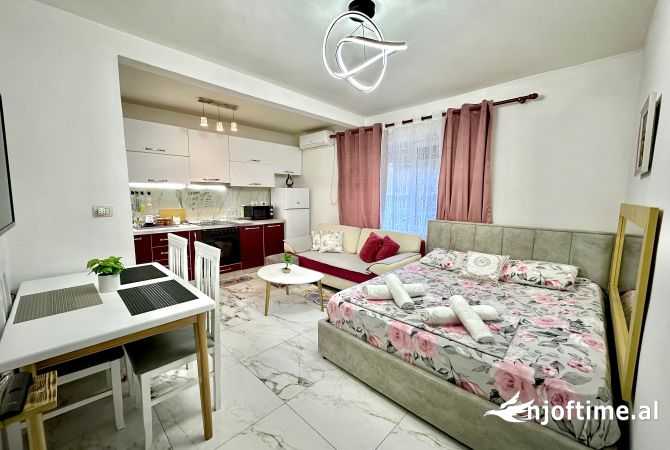 Shtepi me qera Garsoniere ne Tirane - 400 Euro