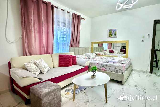 Shtepi me qera Apartament ne Tirane, Garsoniere, Mobilimi E mobiluar, Pagesa 400  Euro.