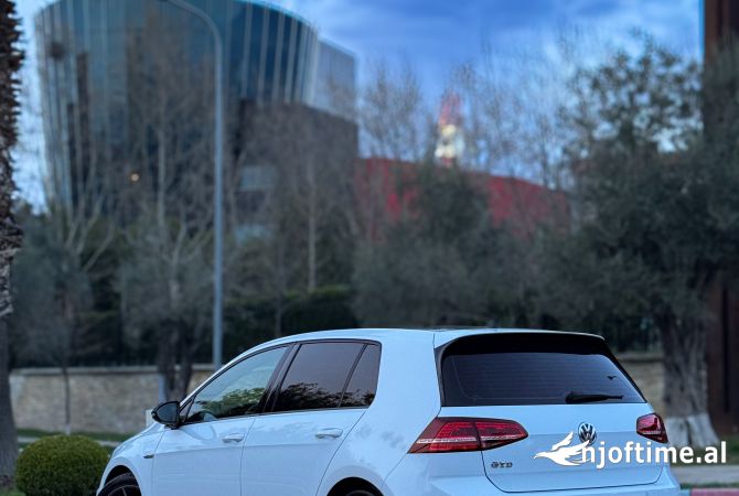 Makina ne shitje  ne Tirane - 13,500 Euro